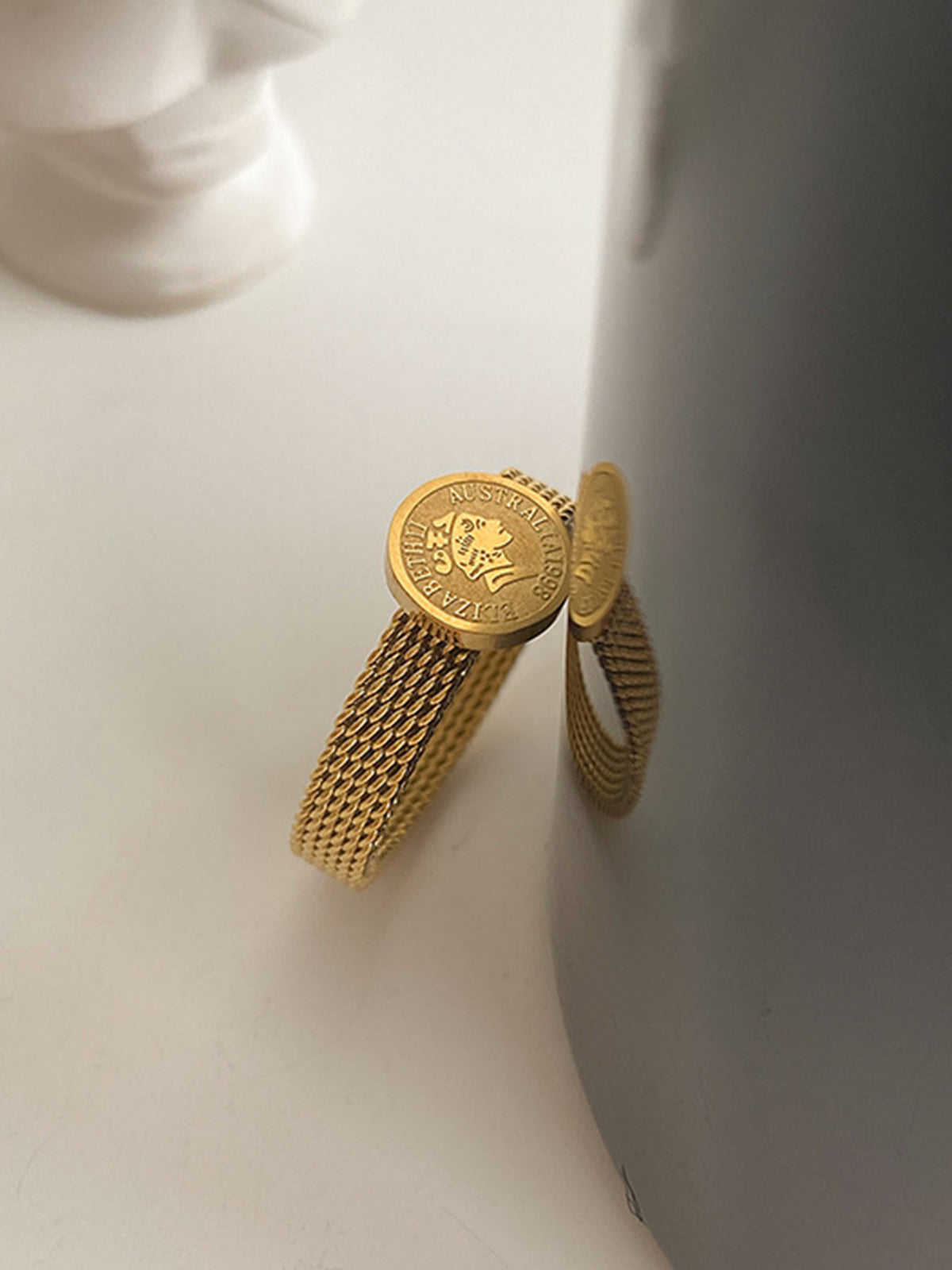 Bague décorative en forme de pièce