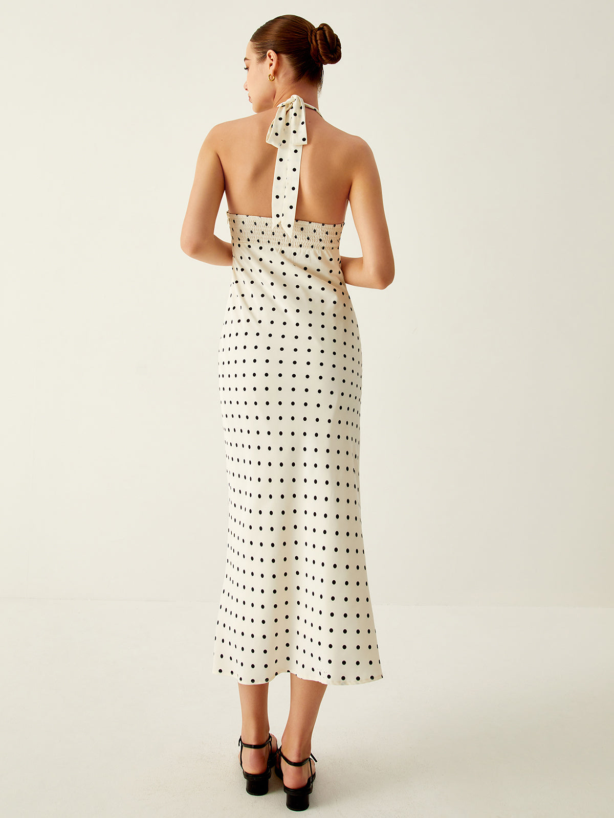 Robe midi à encolure en V et à motif à pois